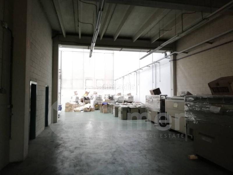 Foto e49248e3-45b9-4158-9d75-587663bf4e25. Nave industrial en comadrán en Zona Industrial Barberà del Vallès