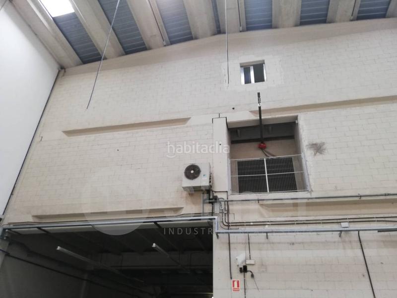 Foto e9592fb5-9201-405f-bba1-d396691f7ebf. Nave industrial en comadrán en Zona Industrial Barberà del Vallès