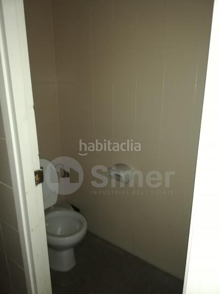 Foto ff4febf9-c3ad-4094-9439-aa7a6ff60bf7. Nave industrial en comadrán en Zona Industrial Barberà del Vallès