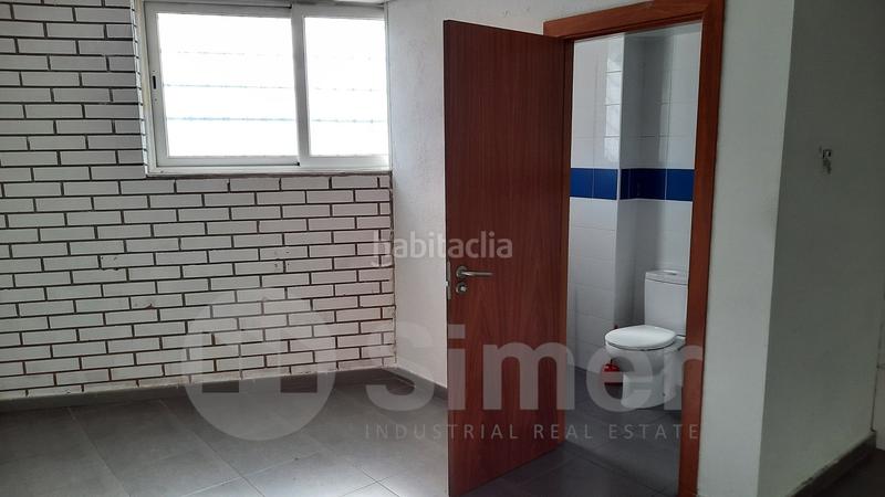 Foto 541482c9-7aea-477c-a61c-bca8601bcb73. Affitto capannone industriale in Zona Industrial Barberà del Vallès