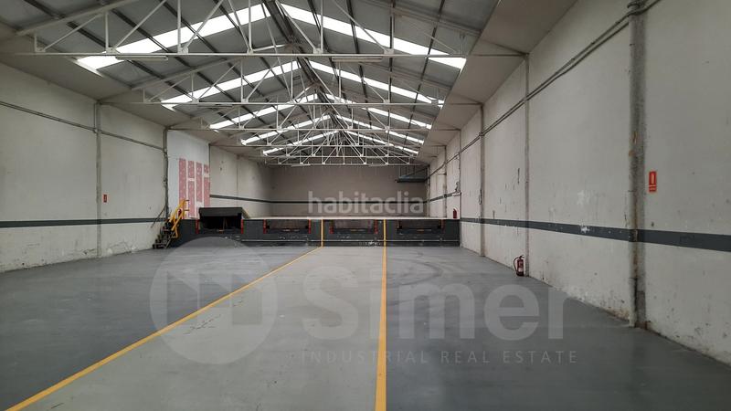 Foto 5b5e648e-601e-46df-abd6-2613d2234d78. Affitto capannone industriale in Zona Industrial Barberà del Vallès