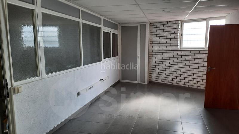 Foto e310ed6b-0c07-4bfe-a130-9f3e1b95832e. Lloguer nau industrial a Zona Industrial Barberà del Vallès