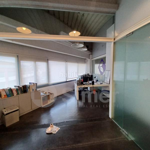 Foto 1072660c-e525-4050-a486-f98324d1f10f. Nau industrial a Gràcia Sabadell