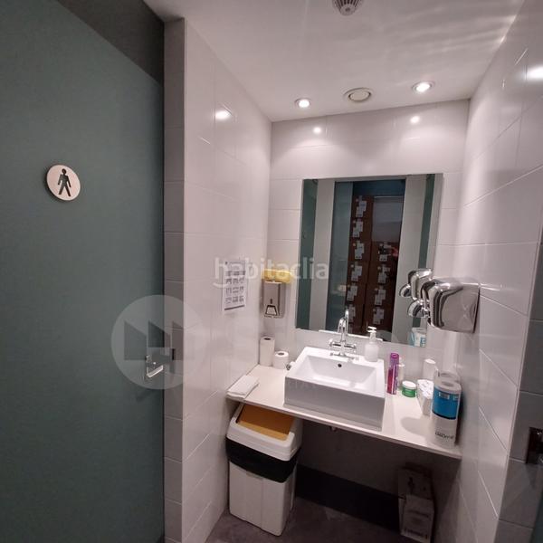 Foto 9930f94e-b231-4d77-b743-722171a3d15a. Nave industrial en Gràcia Sabadell