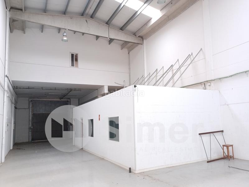 Foto b6fdf65b-085d-4950-ba73-d4cd09e951d1. Location bâtiment à usage industriel dans Franqueses del Vallès (Les)