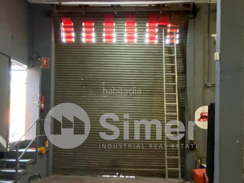 Foto f7e387bf-7dea-478a-96fa-274eade1bcf1. Fabrikhalle in El Pedró Cornellà de Llobregat