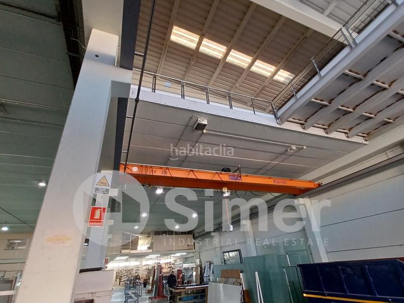 Foto abc0da26-7444-42cb-9295-a342e43349ed. Bâtiment à usage industriel dans Mas Rampinyo - Montcada Nova - Carrerada Montcada i Reixac