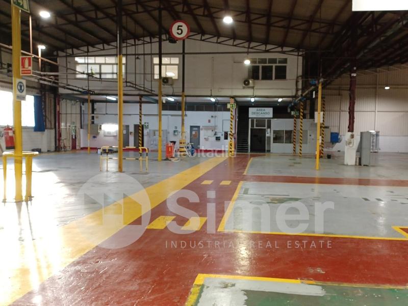 Foto ebbebb3a-aa5e-402e-a6d3-f59b7871cc70. Nave industrial en Montmeló