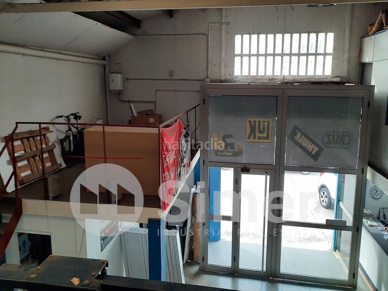 Foto 152caa67-d1a5-4085-9b6a-37cf27bbccbd. Affitto capannone industriale in boada vell 3 in Palau-solità i Plegamans