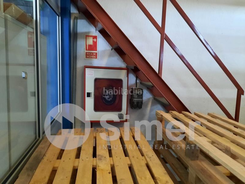 Foto 301f9b1f-429e-423c-b1ae-77f178d82e05. Rent industrial building in boada vell 3 in Palau-solità i Plegamans