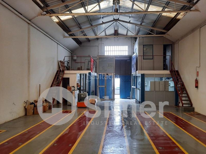 Foto 3475e4ce-95f0-438d-a317-64082c1d5cd4. Rent industrial building in boada vell 3 in Palau-solità i Plegamans