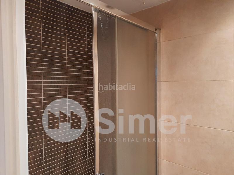 Foto faf39fcd-7d08-4f2b-954a-90c19bc43294. Rent industrial building in boada vell 3 in Palau-solità i Plegamans