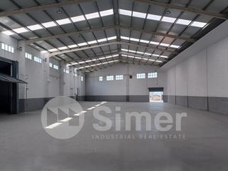Rent Industrial building  La caseta