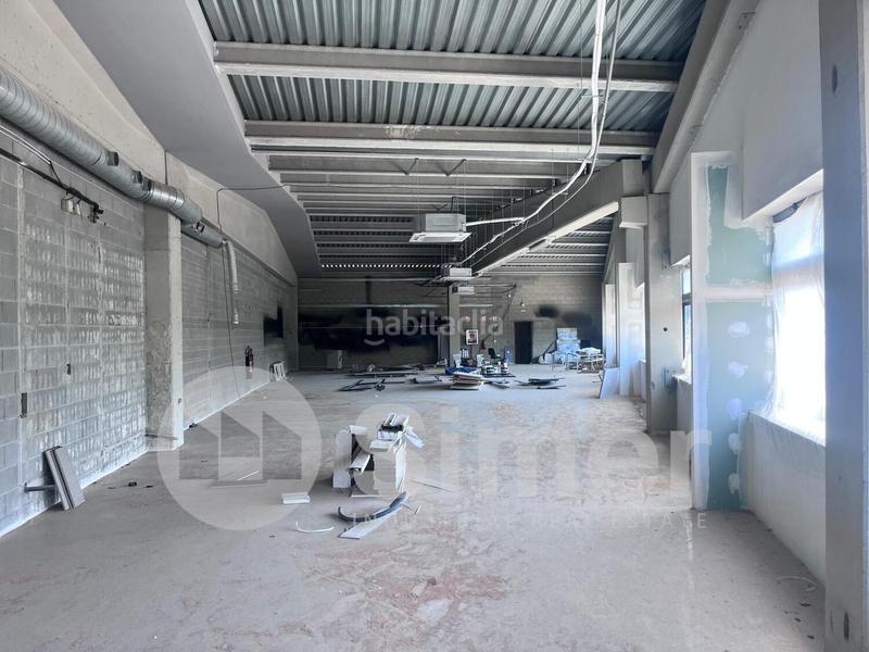 Foto dcc540df-24c7-4aac-99af-51b4e2f20a51. Rent industrial building in Zona Industrial Rubí