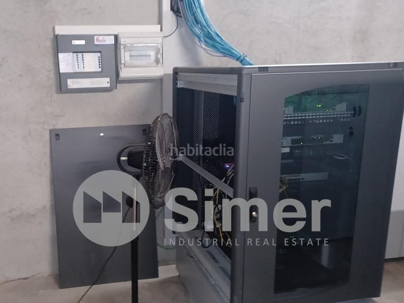 Foto a1b68463-1e42-4eda-93e0-d26c2f27b856. Nave industrial en La Casilla - Zona Industrial Mollet del Vallès