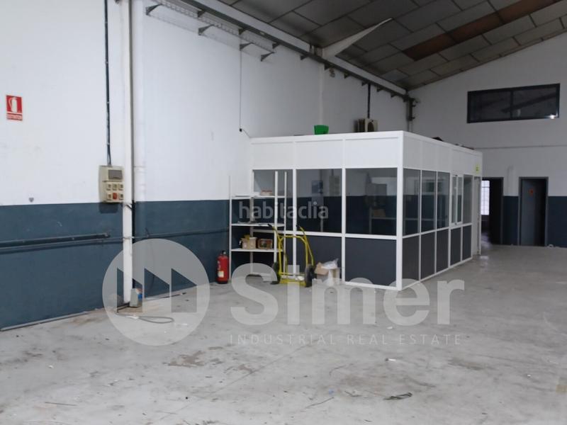 Foto 524021e5-edef-4f09-bf8d-69518e7dfeb3. Fabrikhalle in Palou Granollers