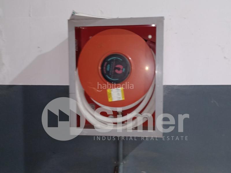 Foto ee2cbb69-eaac-48ee-9642-a837edb91744. Nave industrial en Palou Granollers