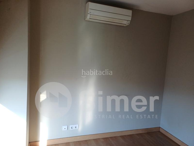 Foto 322f821b-a1fa-47ef-a9d3-04560d08fc9f. Location bâtiment à usage industriel dans Zona Industrial Ripollet