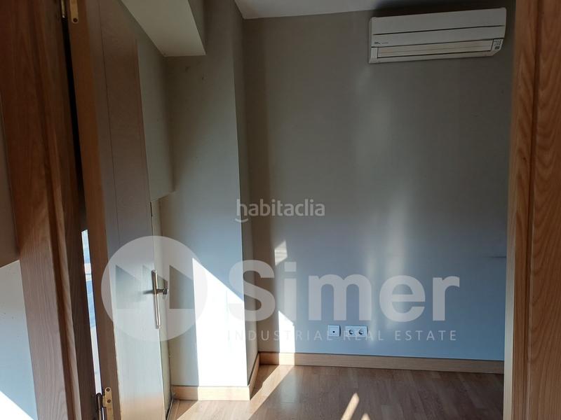 Foto 5ba1f930-07d6-4215-9945-1021bfc7e2dc. Lloguer nau industrial a Zona Industrial Ripollet