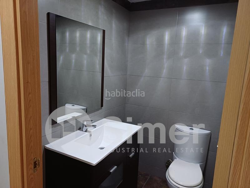 Foto c533c962-8f1c-4ba0-aab6-de066545d926. Lloguer nau industrial a Zona Industrial Ripollet