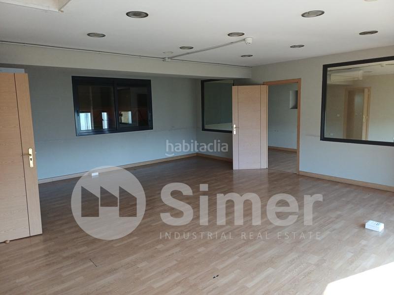 Foto 180a5c09-5cd1-48f7-aa26-9e2dd14ea03b. Alquiler nave industrial en Zona Industrial Ripollet