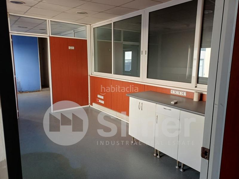 Foto a5e8eb16-a80e-41b0-be9c-78c9f1cc4e88. Alquiler nave industrial en Zona Industrial Ripollet