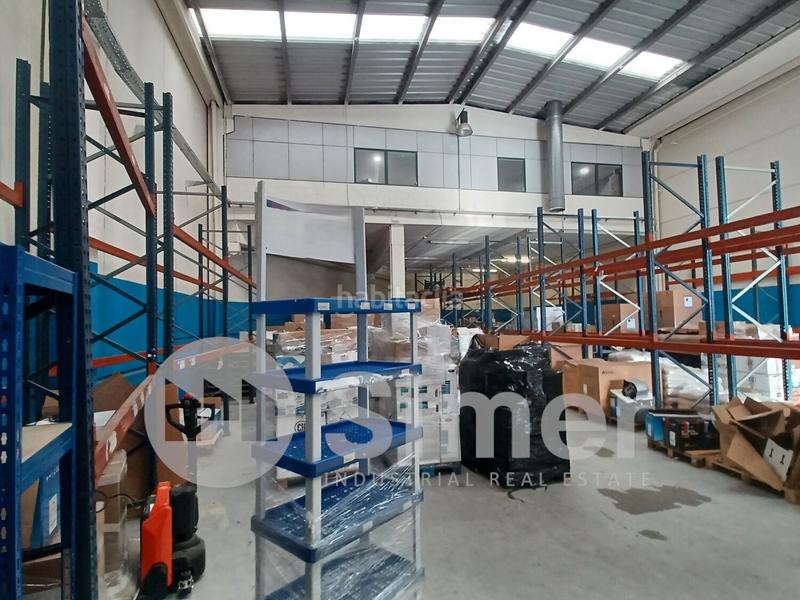 Foto fb6581be-7ebc-4e4c-b9c6-080748929320. Location bâtiment à usage industriel dans Zona Industrial Barberà del Vallès
