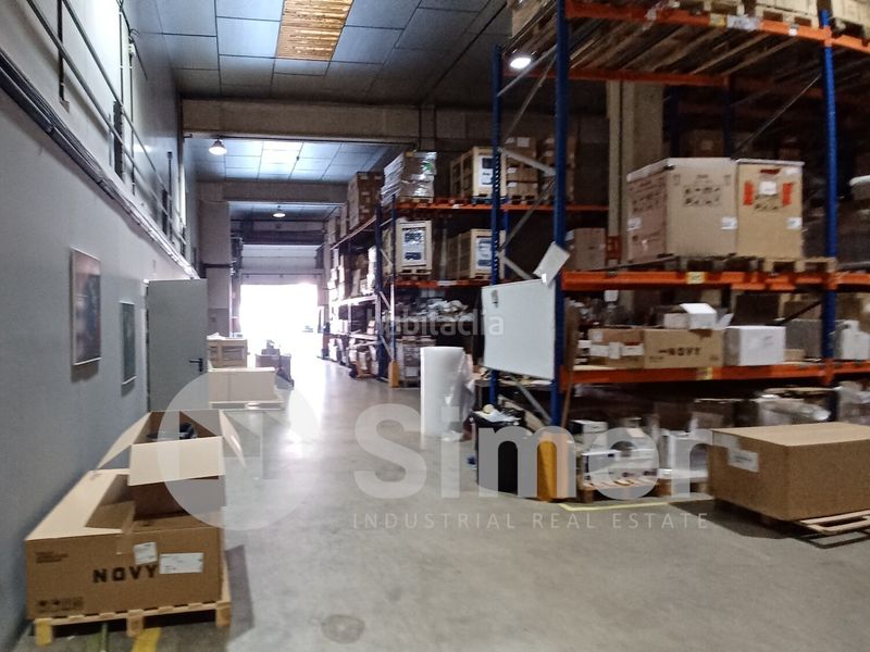 Foto 5ef194eb-c613-46e6-ae82-f2e26ceb7965. Nave industrial en Montornès del Vallès