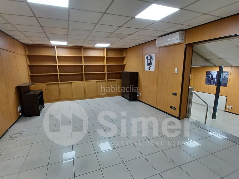 Foto b3932a88-c851-4a64-aa4e-72c7d897de64. Nave industrial en Lliçà de Vall