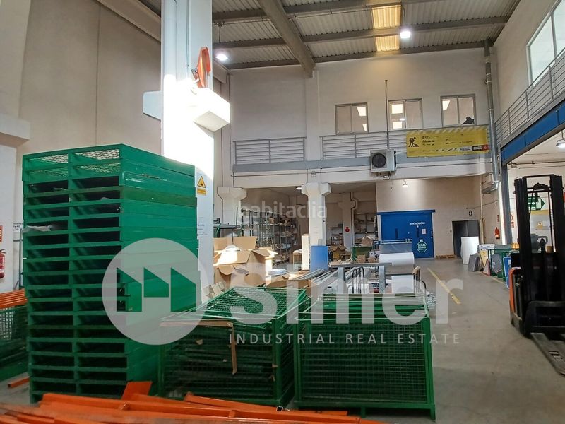 Foto a5160c28-87f0-4a9f-b0b9-0ad26e19dac6. Miete fabrikhalle in Santa Maria-Terra Nostra Montcada i Reixac