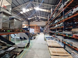 Nau industrial a Mas Rampinyo - Montcada Nova - Carrerada