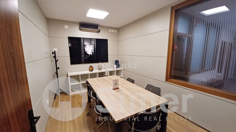 Foto e8caf3d1-97c2-4e3d-962c-25063c6a617b. Fabrikhalle in Torre-romeu Sabadell