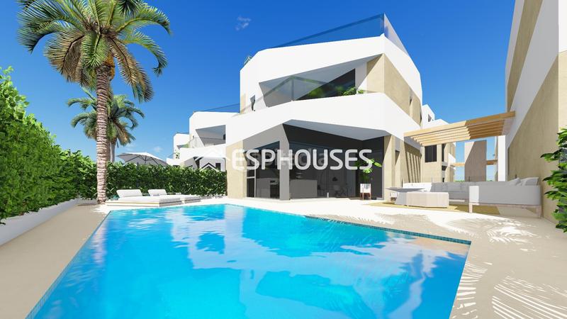 Foto 54d12adb-791c-4651-9cf2-7f958073ae3d. Casa adosada villa adosada con piscina privada costa en Orihuela