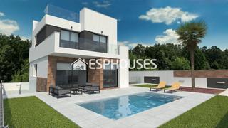 Casa a Coloma. Proyecto de villas modernos con semisótano y piscina.