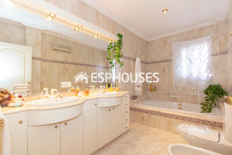 Foto d5f09614-de6c-45d8-ac2b-38df236bc7ec. Casa amb aparcament a Molins - Campanete - San Bartolomé Orihuela