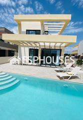 Haus in Montesinos (Los). Villa independiente de obra nueva en la herrada los montesinos