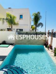 Haus in Montesinos (Los). Villa independiente de obra nueva en la herrada los montesinos