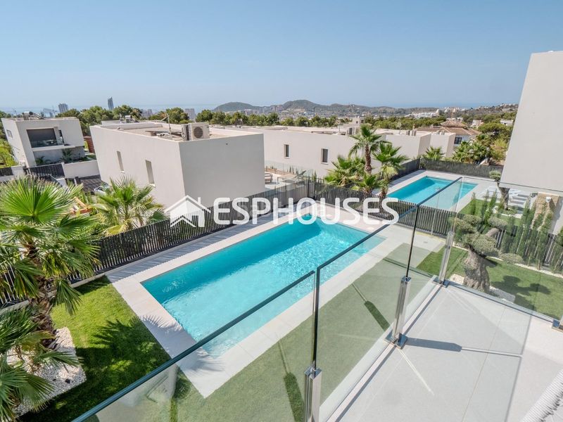 Foto 5be51aad-1a49-4306-99c0-b092fff90de6. Casa a berna 5 a Golf Bahía Finestrat
