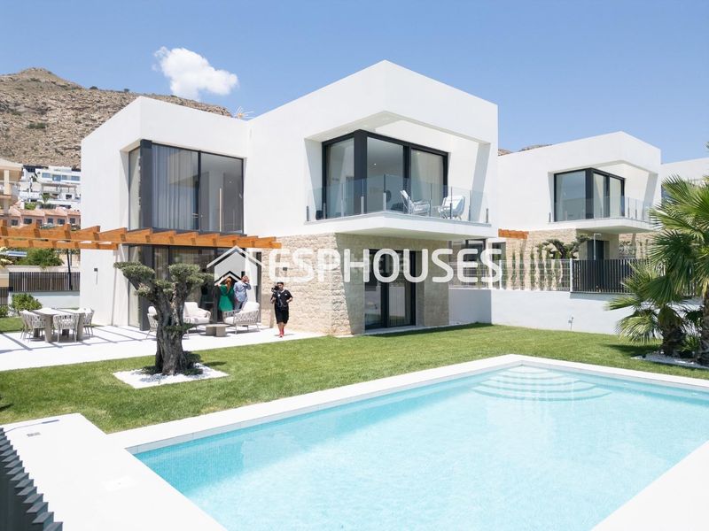 Foto d10f3ab5-0049-429a-8349-64bc0df43433. Casa a berna 5 a Golf Bahía Finestrat