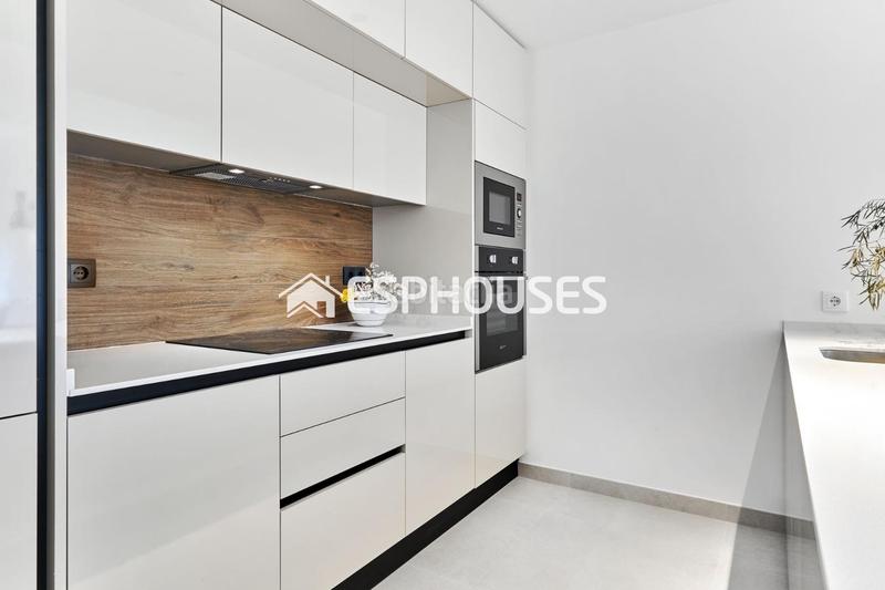 Foto 1dfefca3-5386-4a06-afee-179d71d3d0d1. Piso apartamentos a 250m del mar en Playa de los Náufragos Torrevieja