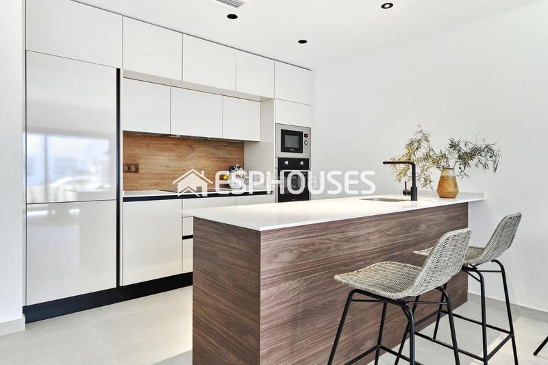 Foto 3b2cb4de-a675-437e-8ba5-a9fa2b299db6. Piso apartamentos a 250m del mar en Playa de los Náufragos Torrevieja