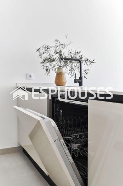 Foto 40470da5-8a85-4560-82f6-70fd9f73e53e. Piso apartamentos a 250m del mar en Playa de los Náufragos Torrevieja