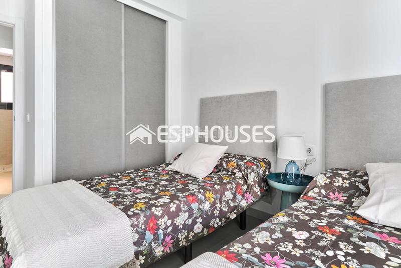 Foto 7c9cde30-fcba-4abe-a353-1e8b94f0161a. Piso apartamentos a 250m del mar en Playa de los Náufragos Torrevieja