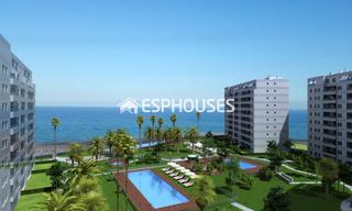 Appartement à Punta Prima. Apartamento en primera línea en punta prima con fantásticas vist