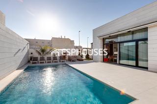 Maison à Pilar de la Horadada Ciudad. 6 exclusivas villas en pilar de la horadada a un paso de todos l