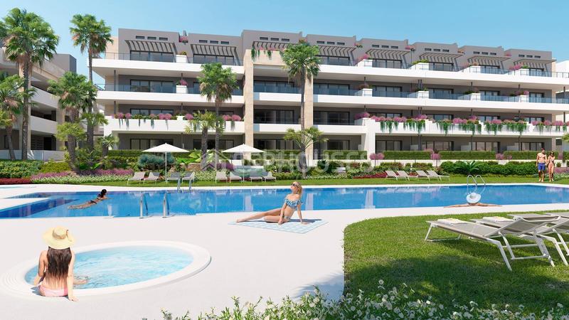 Foto 9f9ea743-1ade-43d7-a83c-c90d05e322ab. Piano terra con parcheggio piscina in Playa Flamenca Orihuela