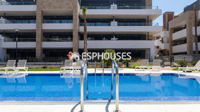 Foto fe6494d5-6238-4c15-b8e4-68d5ce3d97af. Piano terra con parcheggio piscina in Playa Flamenca Orihuela