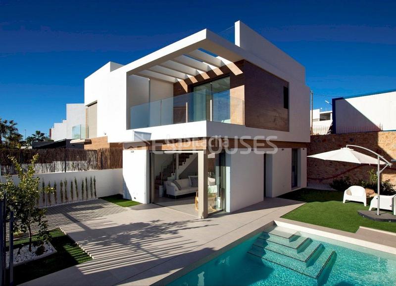 Foto 87b651da-c3d5-4f53-90a9-8278a0d9f274. Casa nueva villa con piscina y muchas posibilidades en Orihuela