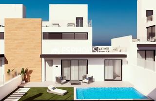 Casa adossada a Villamartín-Las Filipinas. Adosados en orihuela costa
