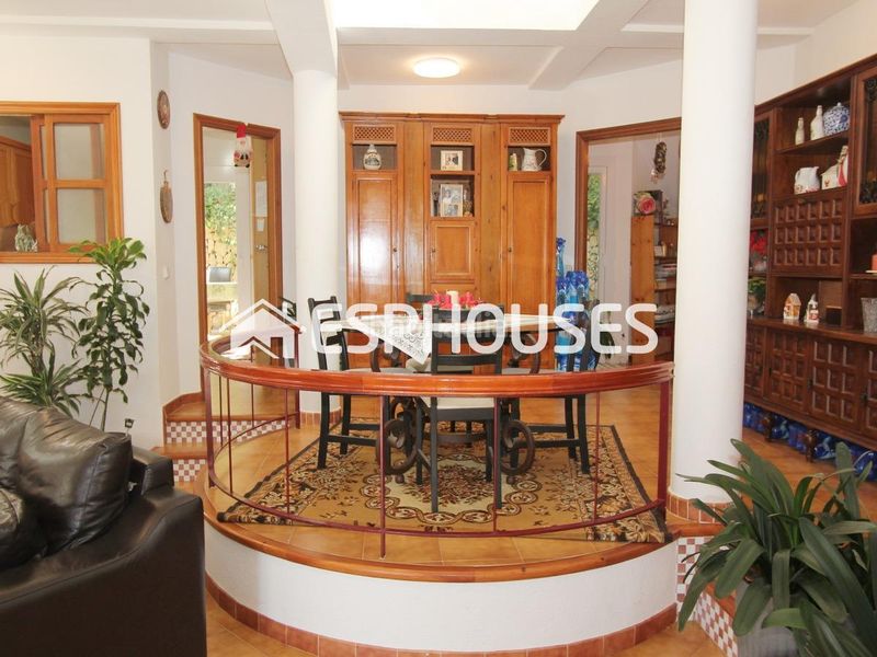 Foto 4f50c750-863b-41db-8b2d-aa97ba032d8e. Casa amb piscina a Altea la vella Altea